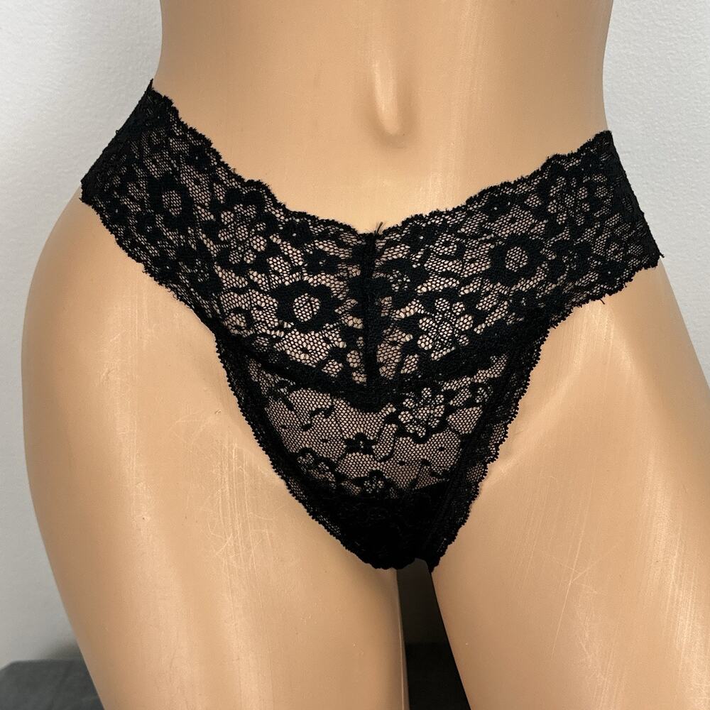New Victoria's Secret The Lacie Lace Thong Panty Size Small Black Panties 415992